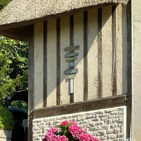 Villa La Moutiniere, Luxury With Pool Manerbe