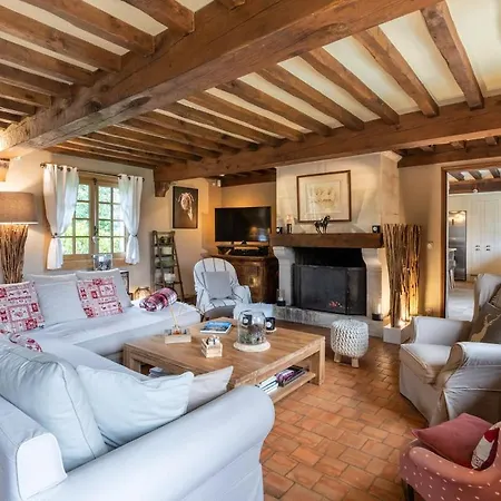 Villa La Moutiniere, Luxury With Pool Manerbe