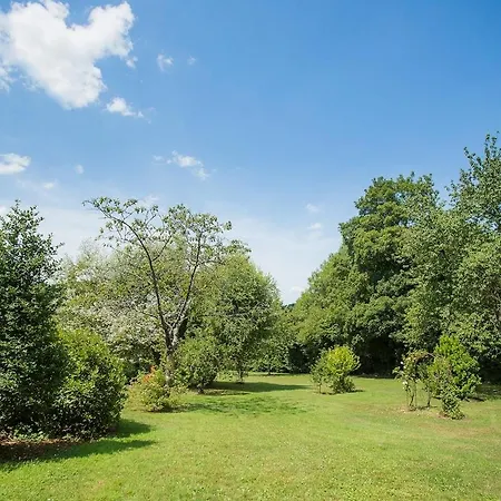 Villa La Moutiniere, Luxury With Pool Manerbe