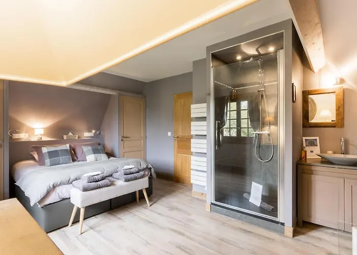 Vila La Moutiniere, Luxury With Pool