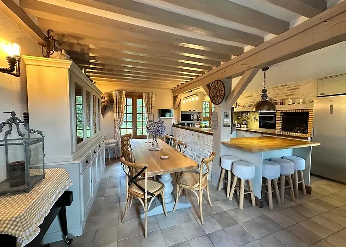 La Moutiniere, Luxury With Pool