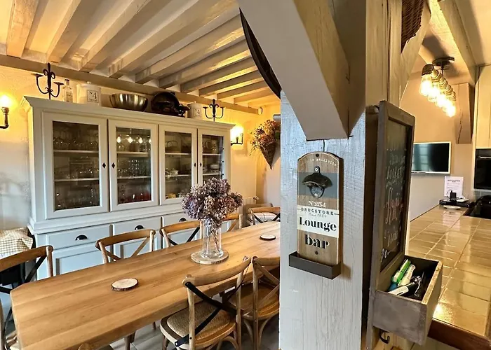 Vila La Moutiniere, Luxury With Pool