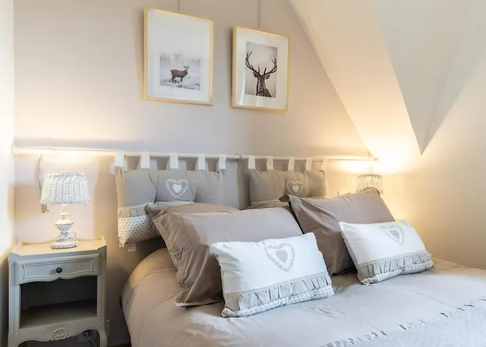 La Moutiniere, Luxury With Pool Manerbe