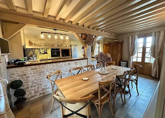 Vila La Moutiniere, Luxury With Pool