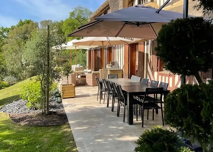 Vila La Moutiniere, Luxury With Pool *